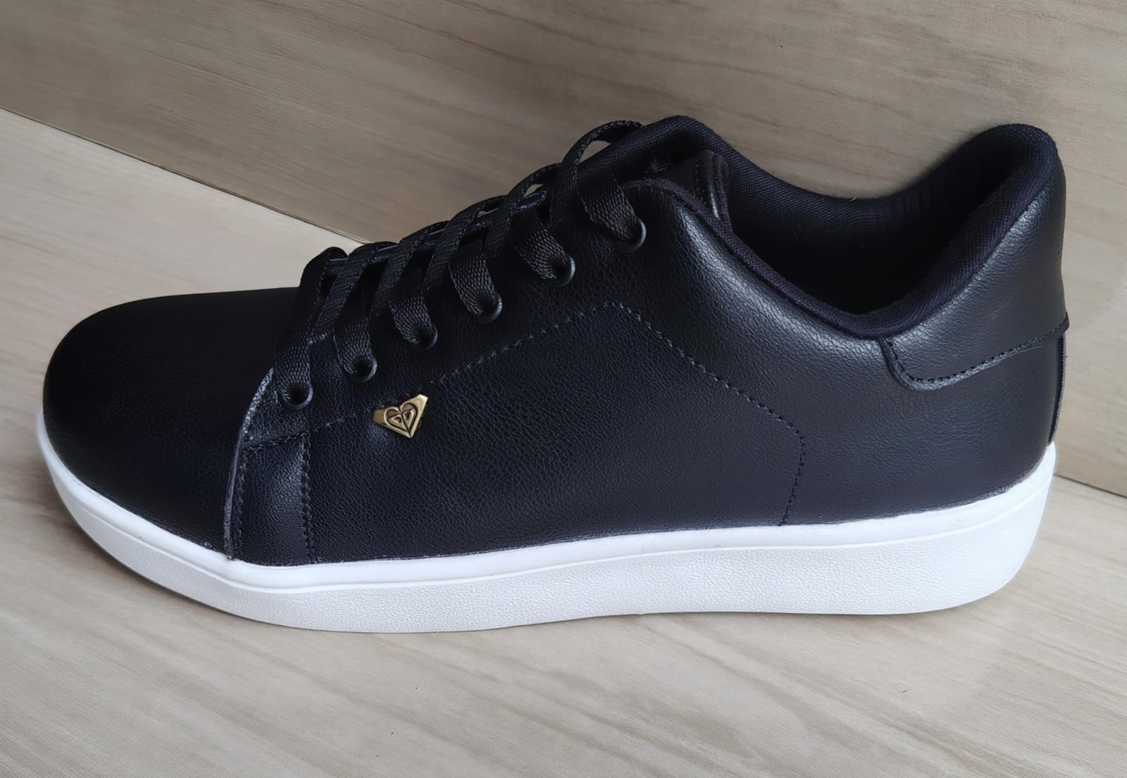 Zapatilla Runner Street modelo 2, color blanco, dama