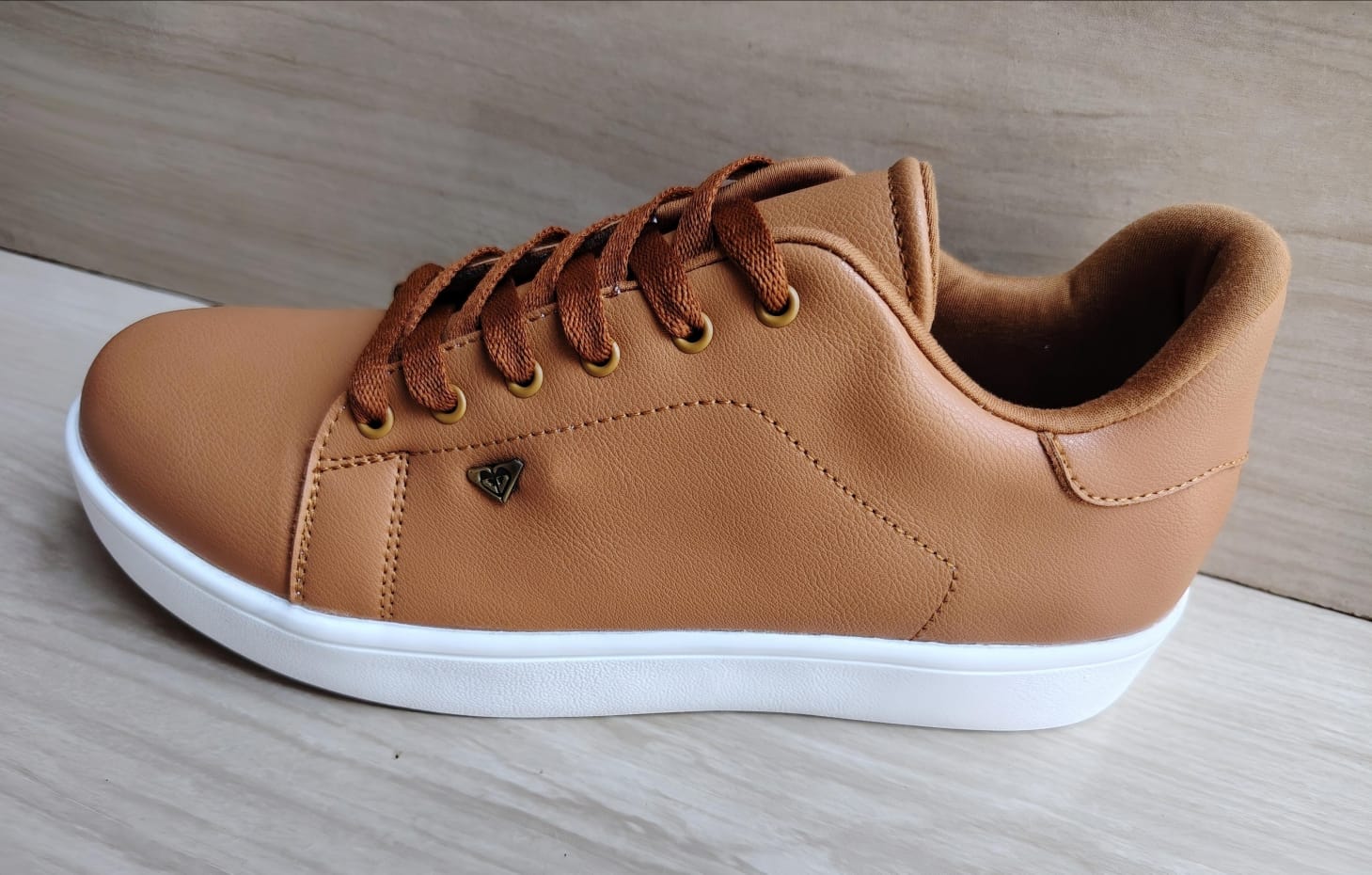 Zapatilla Runner Street modelo 2, color blanco, dama